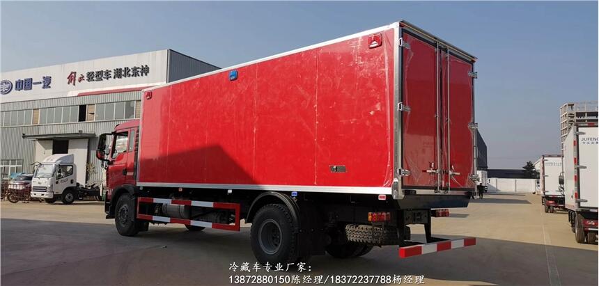 钦州市庆铃国六100P柴油单排蔬菜水果厢式冷藏车