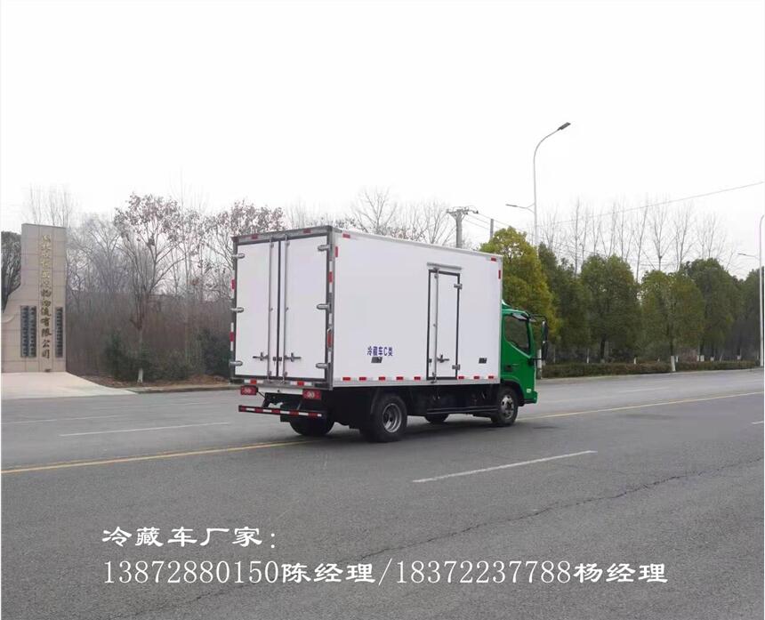 安庆市东风专底高顶黄牌6.8米冷藏车 