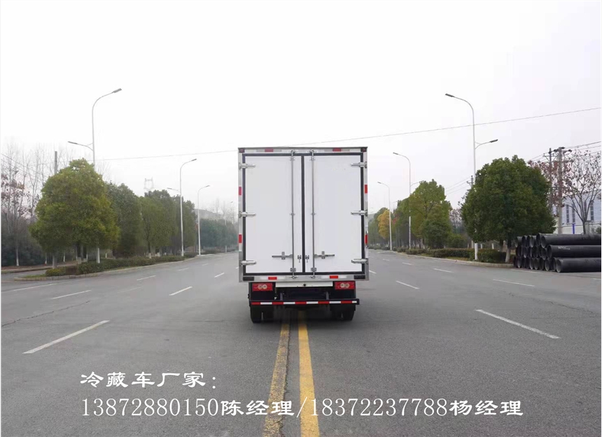 淮北市6.8米东风天锦KR国六冷藏车 