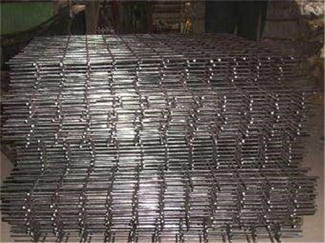 辽宁省抚顺市矿山筛网焊接设备矿筛网机生产厂家